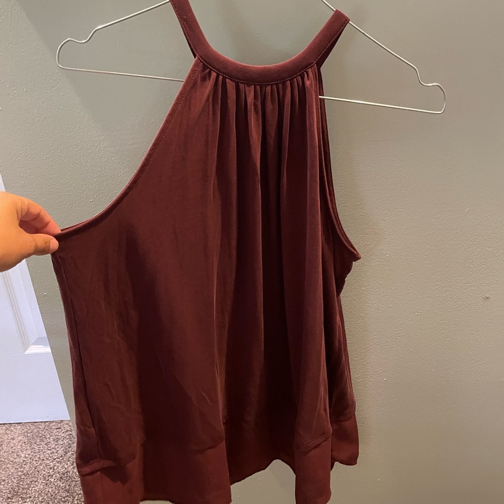 Size XS Maroon Loft top